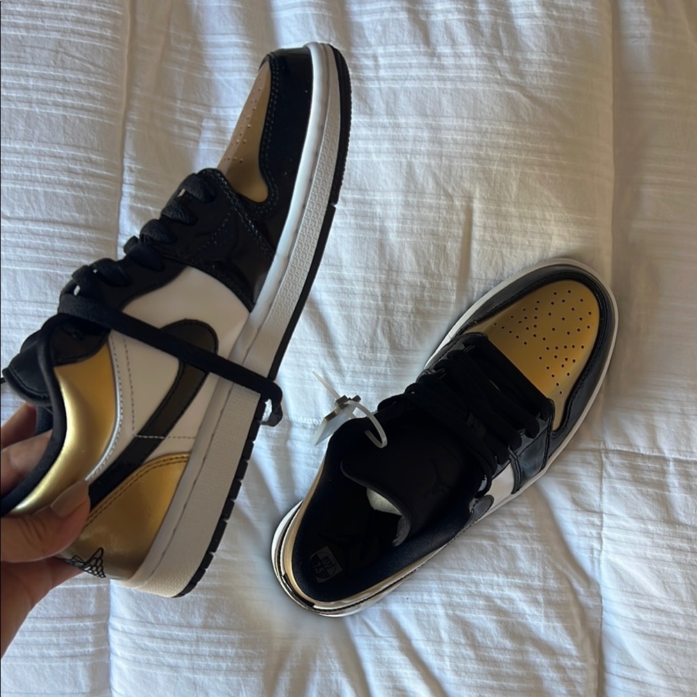 BRAND NEW! Black and Gold Sneakers.